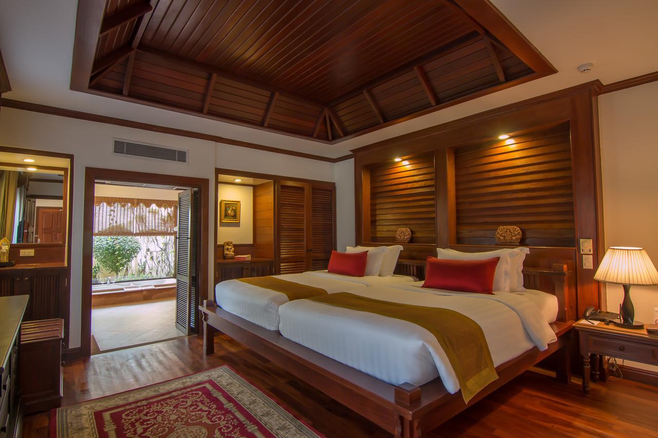 Angkor Palace Suite & Villa Siem Reap Exterior photo