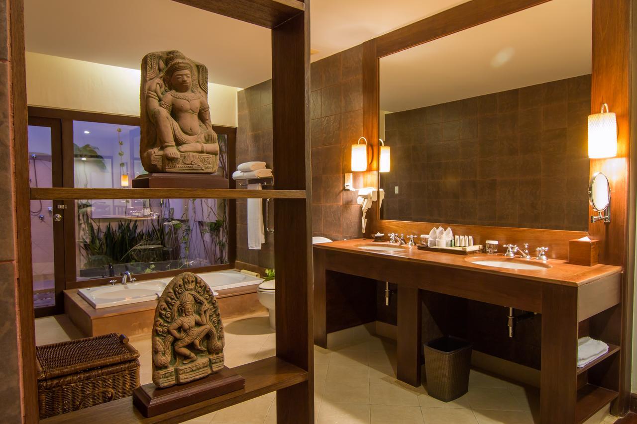 Angkor Palace Suite & Villa Siem Reap Exterior photo