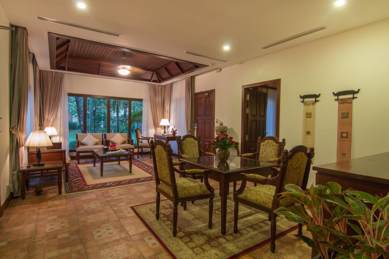 Angkor Palace Suite & Villa Siem Reap Exterior photo