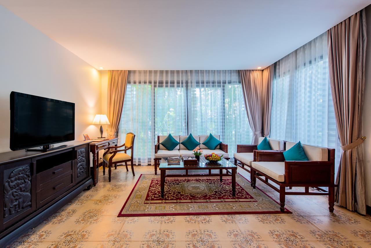 Angkor Palace Suite & Villa Siem Reap Exterior photo
